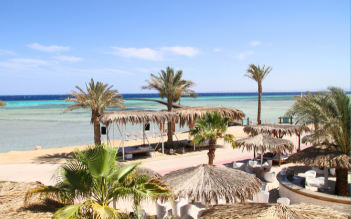 Enjoy the stunning sandy beach, crystal-clear water, and a relaxed atmosphere under palm trees – the perfect getaway in Somabay!